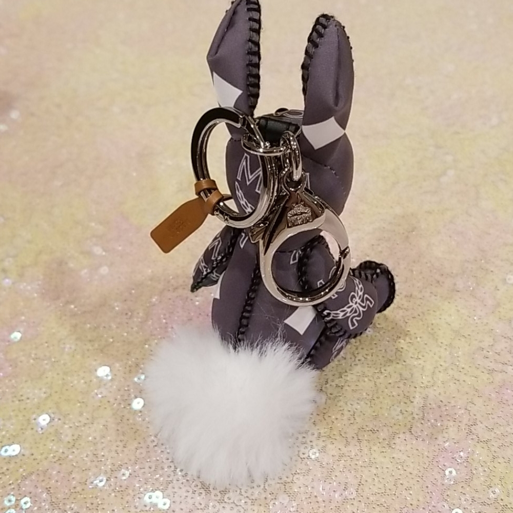 MCM Rabbit Keychain - Picture 3 of 11